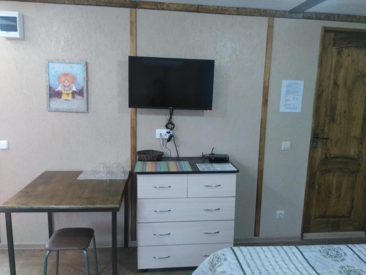 Гостевой Дом Ксения Hotel Sukhumi Luaran gambar