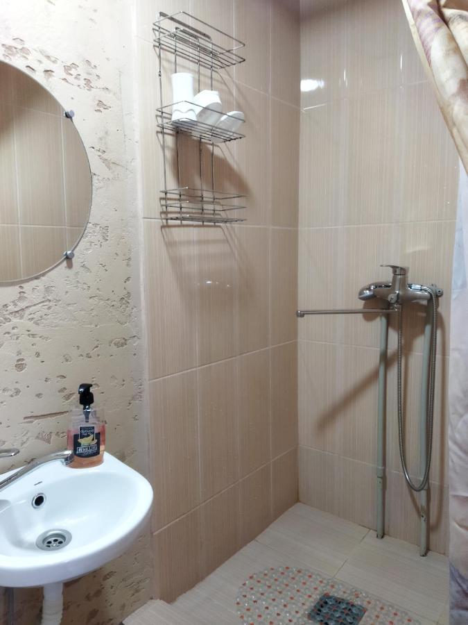 Гостевой Дом Ксения Hotel Sukhumi Luaran gambar