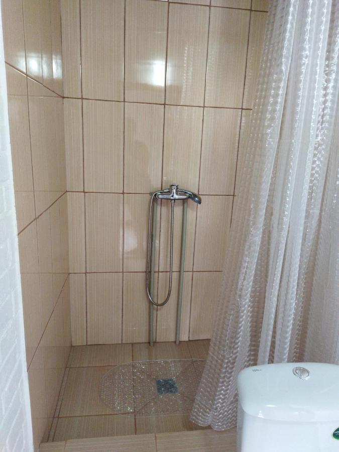 Гостевой Дом Ксения Hotel Sukhumi Luaran gambar
