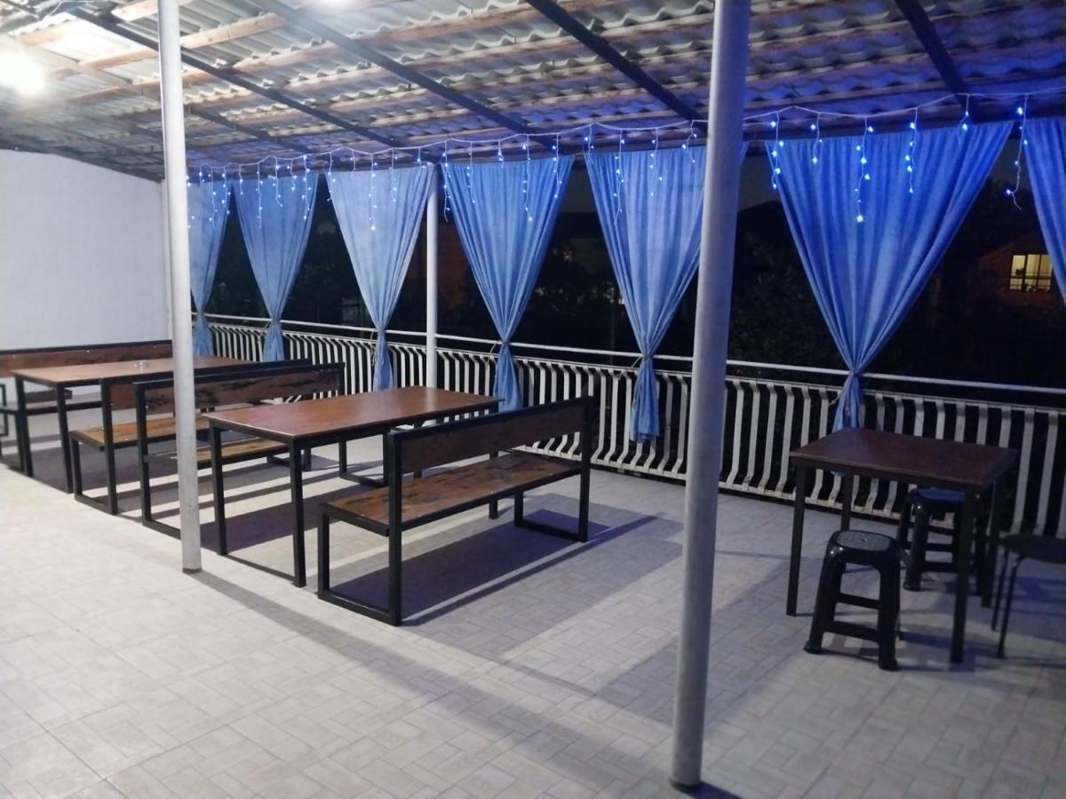 Гостевой Дом Ксения Hotel Sukhumi Luaran gambar